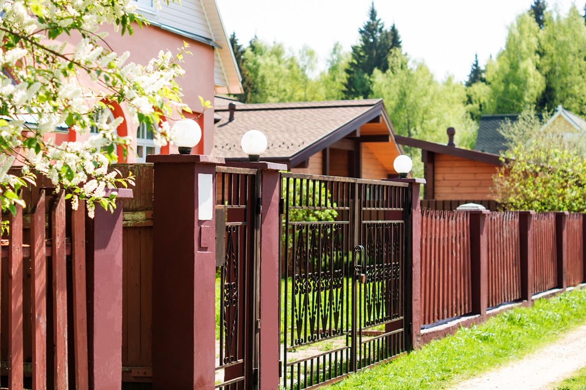 Factors to Consider When Designing Your Fence
